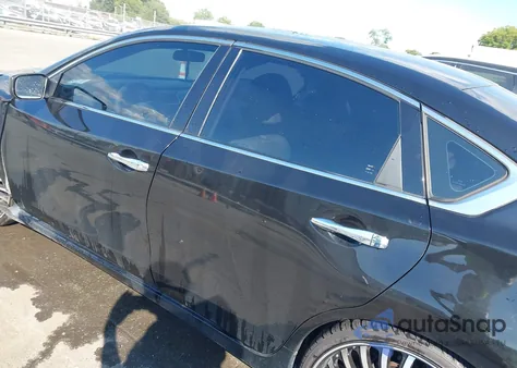 2016 Nissan Altima 2.5/2.5 S/2.5 Sl/2.5 Sr/2.5 Sv z USA, uszkodzony, nr VIN 1N4AL3AP2GC235488